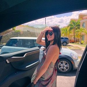 Meet your Posher, Stella